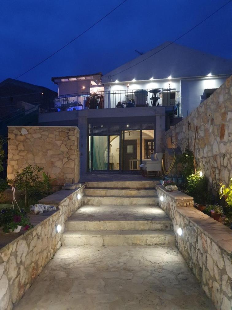 Old Zorbas Place Kokkino Chorio Exterior photo